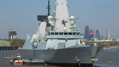 В Минобороны назвали действия британского эсминца эпическим фиаско