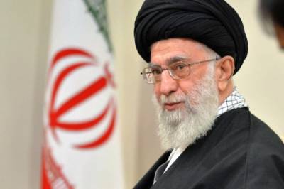 Руководитель Ирана Хаменеи сделал первую прививку от COVID-19