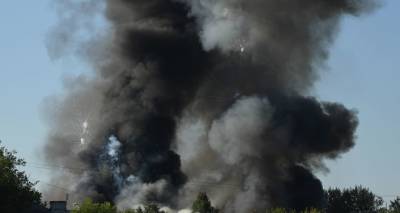 Пожар у телевышки в Ереване: на месте работают несколько пожарных машин. Видео