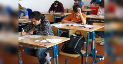 У Чехії під час занять майже два десятка школярів знепритомніли: що сталося