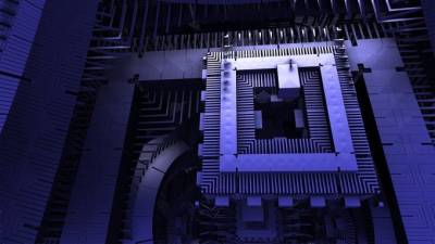 Ученые разработали первый компактный квантовый компьютер на 24 кубита