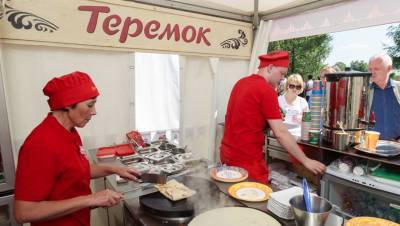 "Теремок" уже в июле откроет в Петербурге фуд-траки с блинами