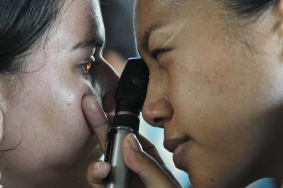 В Индии пациентам начали удалять глаза из-за «черной плесени», которая сопровождает коронавирус