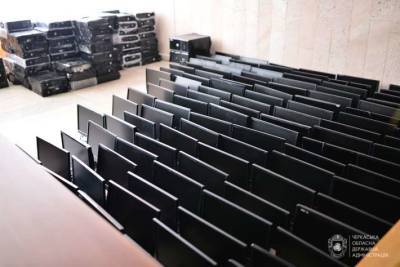 150 компьютеров получили библиотеки Черкасской области