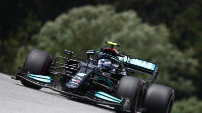Боттас потеряет три позиции на старте этапа чемпионата «Формулы-1» Гран-при Штирии