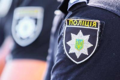 Харьковские полицейские делали "закладки" и требовали взятки с тех, кто их находил