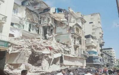 В Египте частично обрушился жилой дом, под завалами есть люди