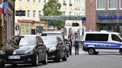 В Германии мужчина напал на прохожих с ножом: есть погибшие