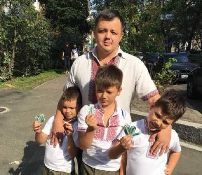Семенченко рассказал подробности издевательств Зе-режима над женой и детьми