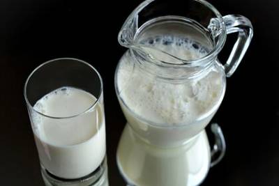 Минтруд захотел возобновить выдачу «молока за вредность»