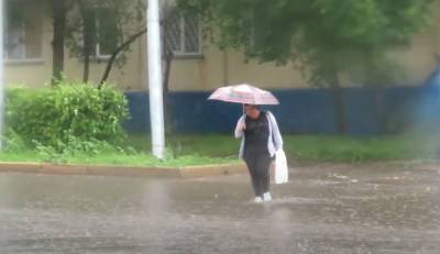 Грозовые дожди атакуют Украину, жара наконец-то отступит: в каких регионах опустится температура