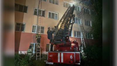 В Ивановской области в горящем доме погибли пожарный и подросток