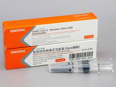 Китай пригрозил приостановить поставки вакцины от коронавируса на Украину