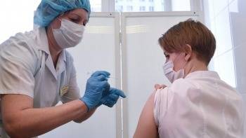 Еще в восьми регионах ввели обязательную вакцинацию