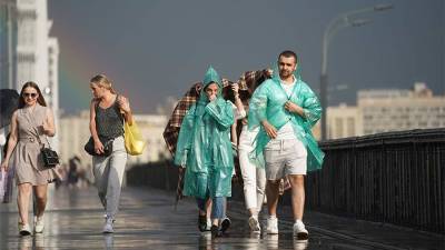 Жителей Москвы и Подмосковья предупредили о дожде с грозой 26 июня