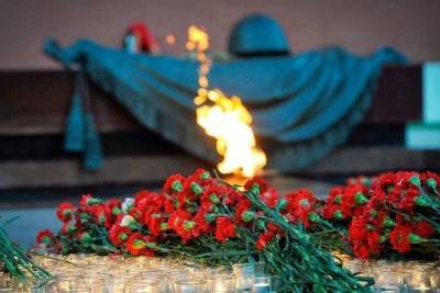 В Тверской области в память о погибших зажгли свечи