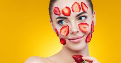 Лето на лице: 10 лучших масок из ягод для здоровой и сияющей кожи