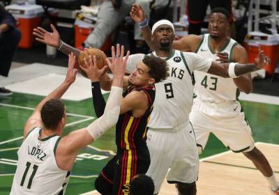 Яннис Адетокумбо - Плей-офф НБА: Милуоки разбил Атланту и сравнял счет в финальной серии Востока - sport.bigmir.net