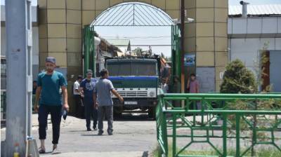 В Душанбе закрыли рынок "Корвон": причина