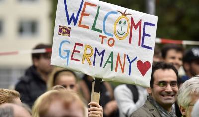 Германия запретила давать гражданство осужденным за антисемитизм