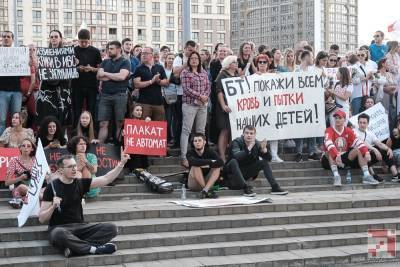 «Это страшно». Кто остановит пыточный конвейер в Беларуси