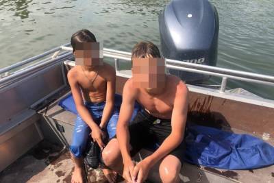 На Дону подросток едва не утонул в реке во время игры с другом