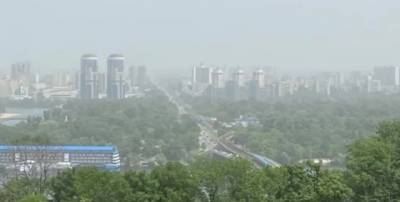 Пыльная буря в Украине должна стихнуть после дождей в эти выходные