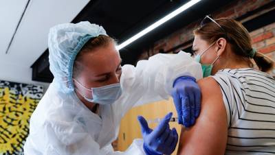 В Ленобласти на 44% увеличилось количество прививок от коронавируса