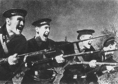 «Чёрные дьяволы»: почему немцы так боялись атак советских морпехов