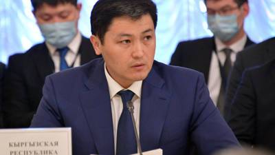 Премьер-министр Кыргызстана привился от коронавируса