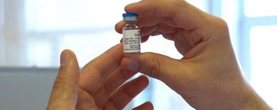 Новая вакцина от COVID-19 поступила в гражданский оборот в России