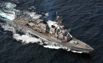 Эсминец США направился в Черное море на учения Sea Breeze