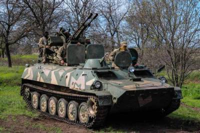 НМ ЛНР: каратели продолжают размещать технику на подконтрольной Украине территории