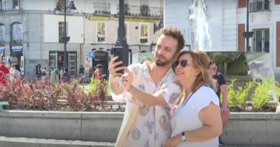 "Соблюдайте дистанцию": в Испании разрешили гулять без масок, но не везде (видео)