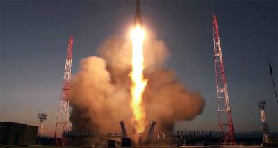 Россия успешно запустила военный спутник