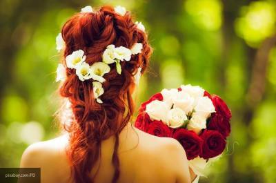 Невеста в неординарном наряде удивила пользователей Сети