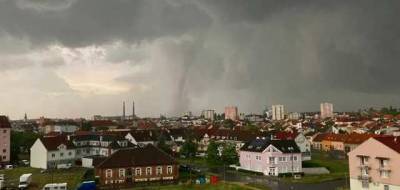 В Чехии возросло число погибших в результате торнадо. Видео разрушений, снятое с высоты