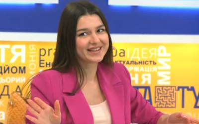 Могла быть на месте Анны Богдан: финалистка "Холостяка" Бельченко высказалась о лишнем весе