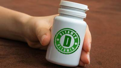 Врач назвал опасное последствие переизбытка витамина D в организме