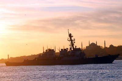 Американский ракетный эсминец вошел в воды Черного моря