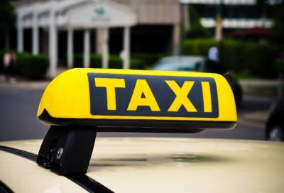 Спрос на такси до пляжа в Петербурге вырос больше чем на 160%