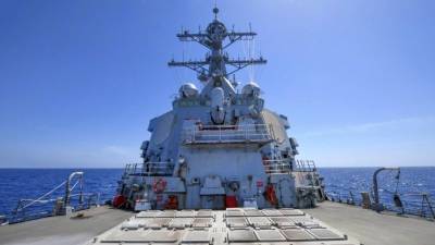 Черноморский флот приступил к слежению за эсминцем американских ВМС Ross