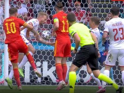 Дания разорвала Уэльс и стала первой командой, попавшей в четвертьфинал Чемпионата Европы по футболу