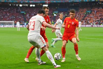 Уэльс — Дания 0:4 видео голов и обзор матча 1/8 финала Евро-2020