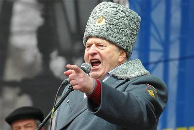 Жириновский нашёл акул в Черном море и объявил Сталина...