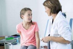Для чего нужен осмотр врачом-гинекологом в подростковом возрасте