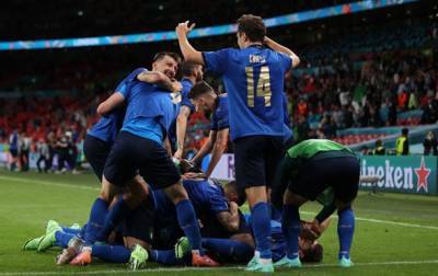 Италия в овертайме дожала Австрию и вышла в четвертьфинал Евро-2020