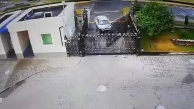 Новости на "России 24". Посольство России в Минске было атаковано автомобилем с наркоманом за рулем