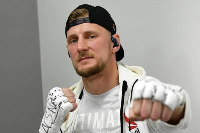 Российский боец UFC Волков уступил Гану в главном бою турнира в Лас-Вегасе