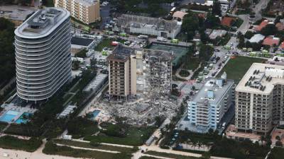 Под завалами рухнувшего во Флориде дома обнаружена пятая жертва